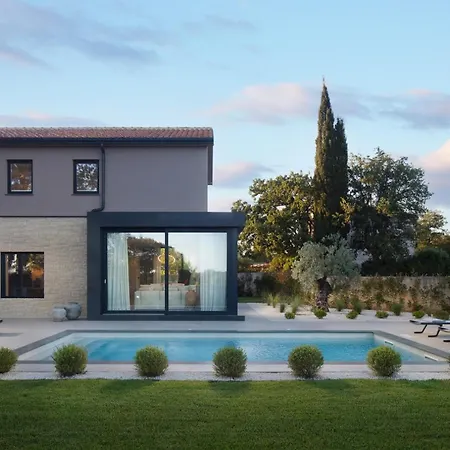 Lux Dajo With Pool & Sauna By Vacayvillas