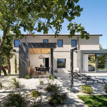 فيلة Lux Dajo With Pool & Sauna By Vacayvillas Kirmenjak