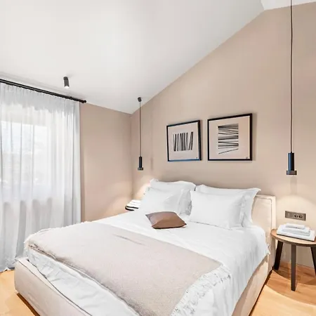 Lux Dajo With Pool & Sauna By Vacayvillas Kirmenjak